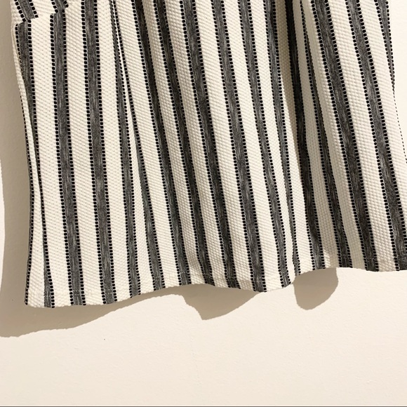 🍒2/20$ DYNAMITE Striped Tank Top - Picture 6 of 8